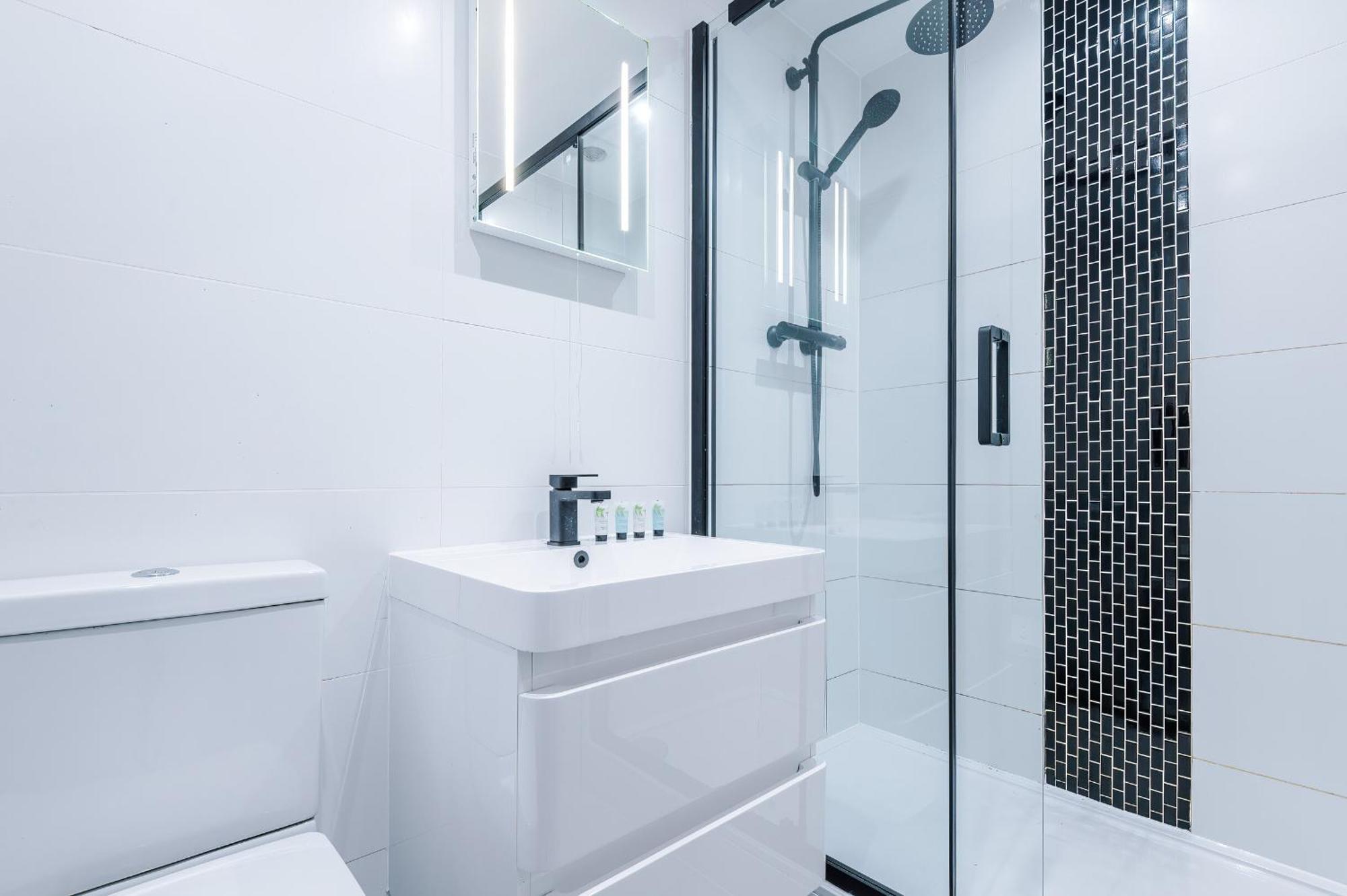 Charles House Serviced Apartments بريستون المظهر الخارجي الصورة