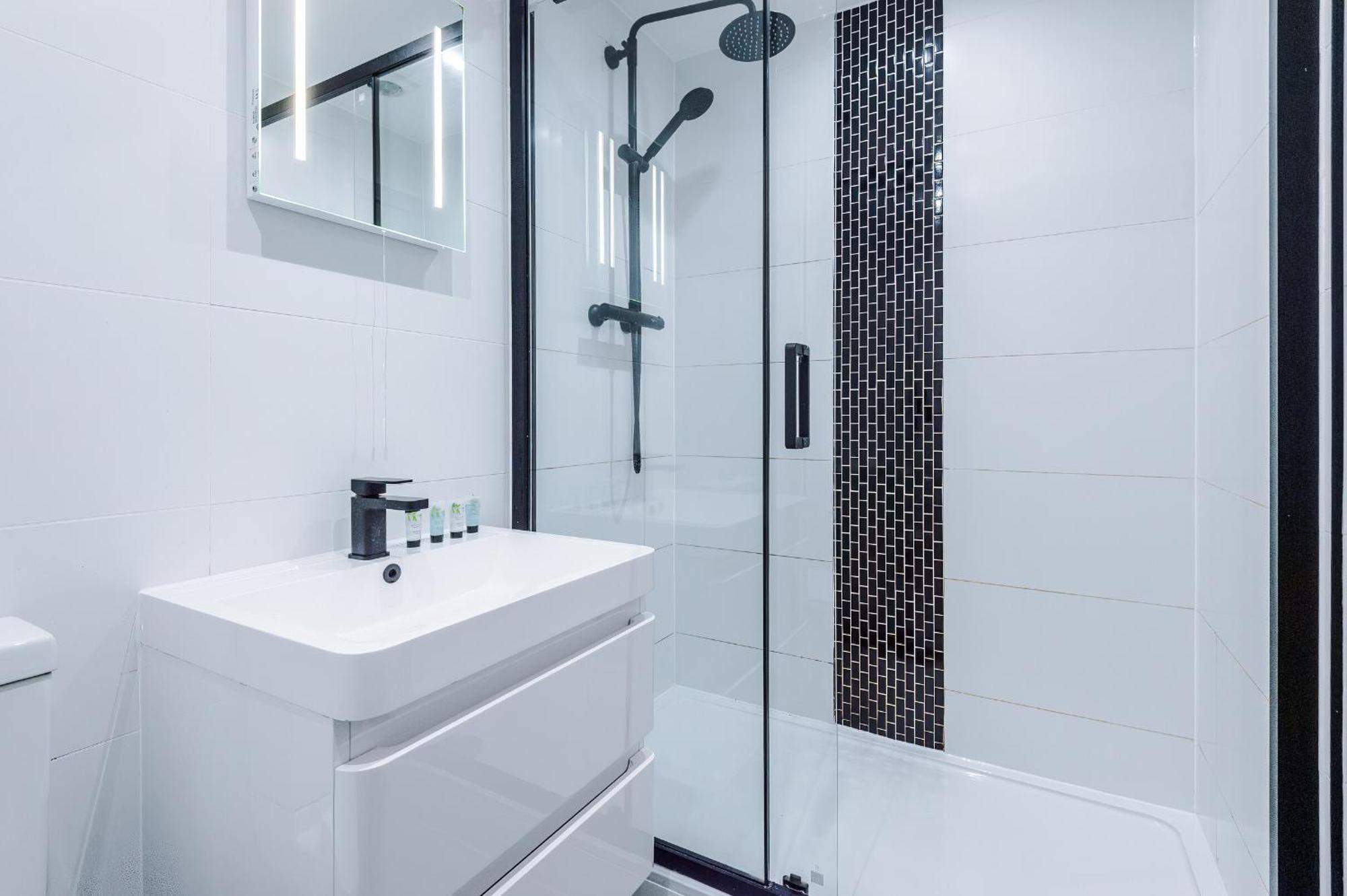 Charles House Serviced Apartments بريستون المظهر الخارجي الصورة